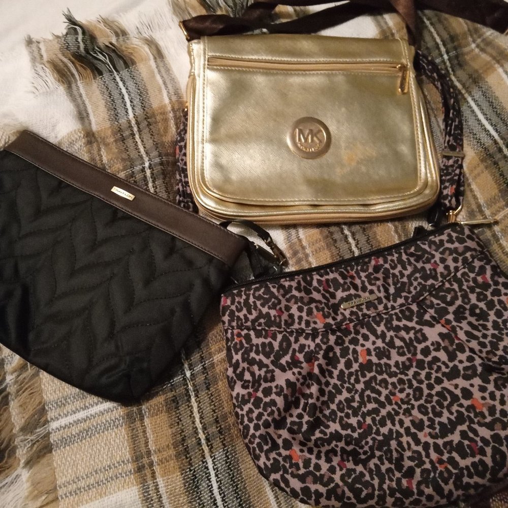 Like New purse lot/bundle Michael Kors Travelon
